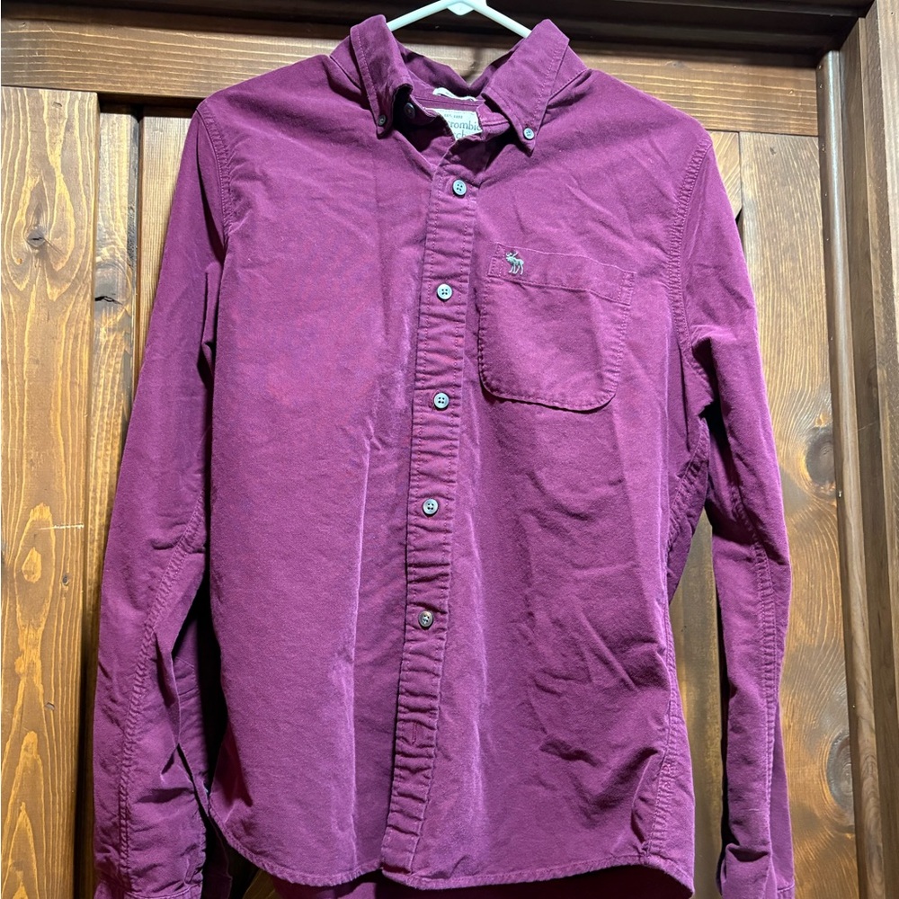 Abercrombie & Fitch Maroon Casual Button-Down Shirt